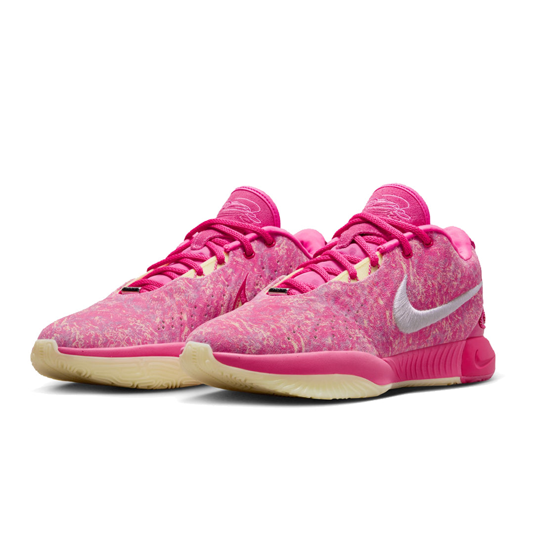 NIKE LEBRON XXI 