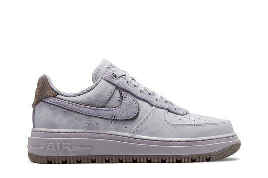 AIR FORCE 1 LUXE DD9605 500