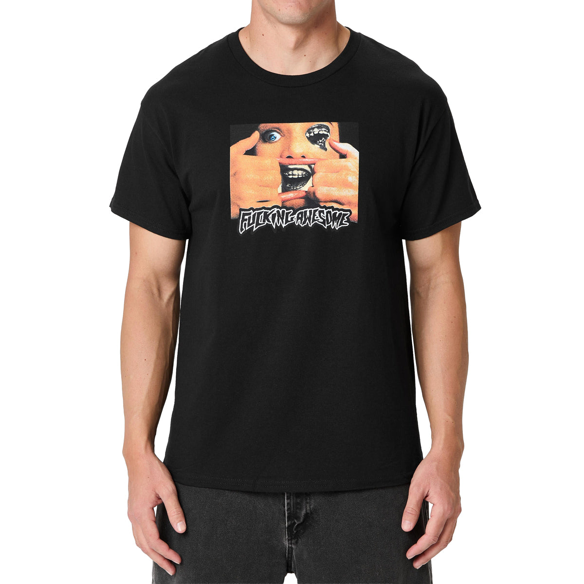 BRACE FACE TEE BLACK – NRML
