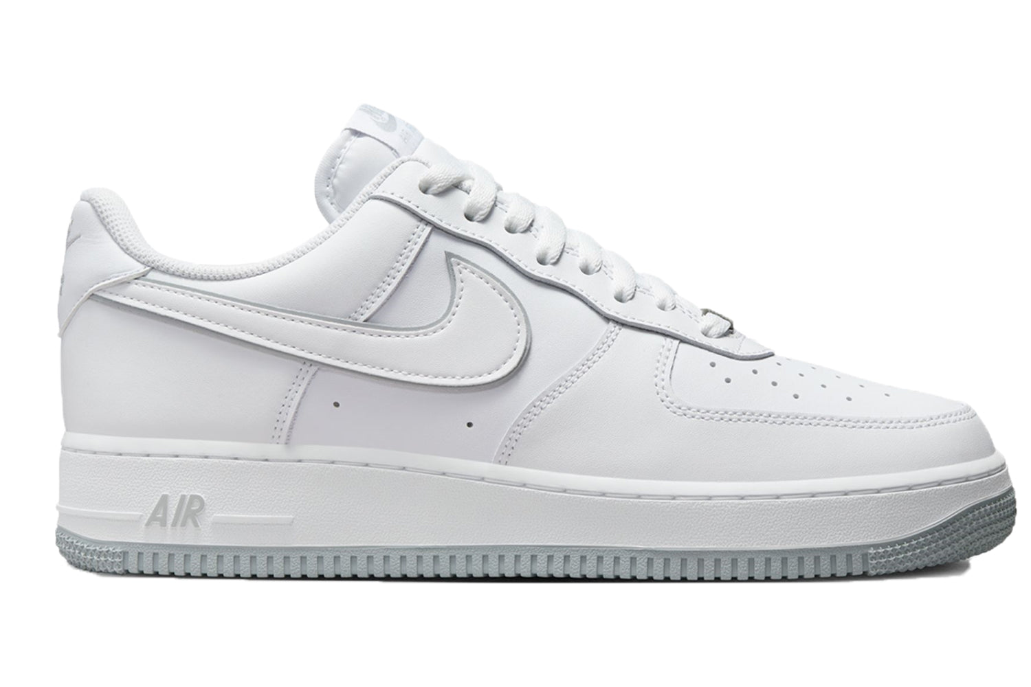 Nike Sportswear AIR FORCE 1 07 LV8 EMB - Edzőcipő - white/action grape/wolf  grey/black/metallic gold/fehér 