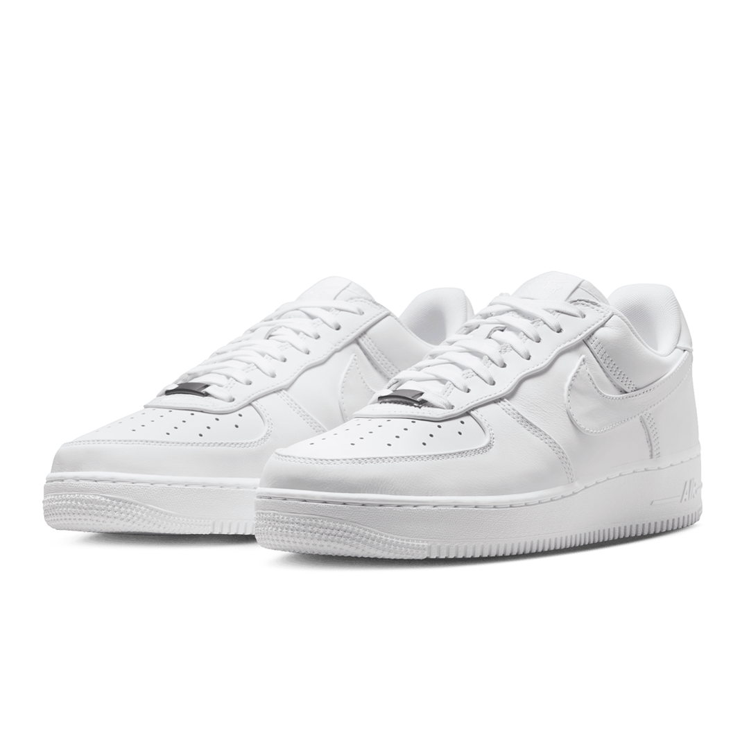 NIKE AIR FORCE 1 LOW RETRO PREMIUM WHITE