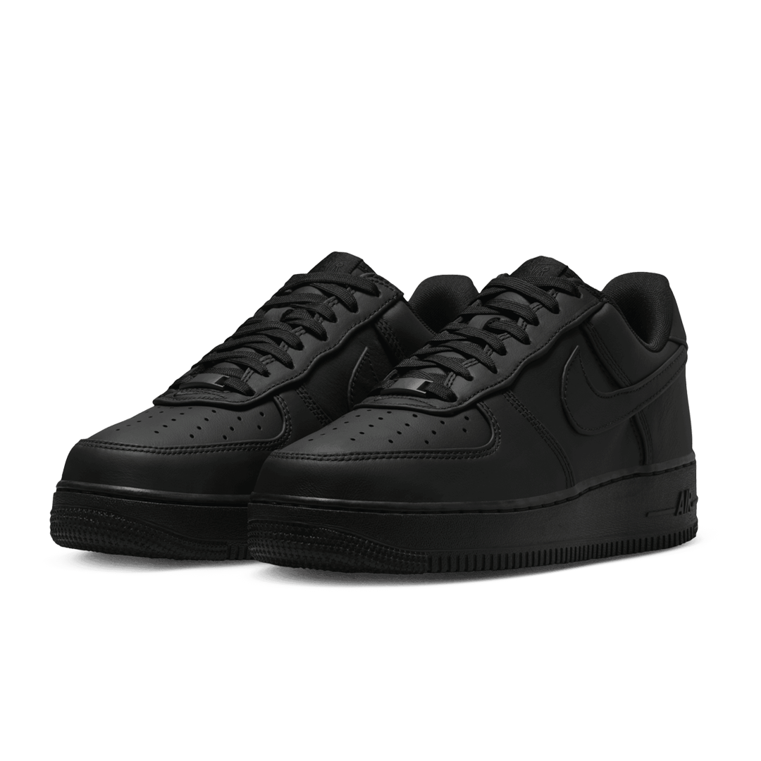 NIKE AIR FORCE 1 LOW RETRO PREMIUM BLACK
