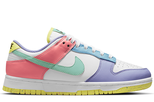 W NIKE DUNK LOW SE "EASTER CANDY"