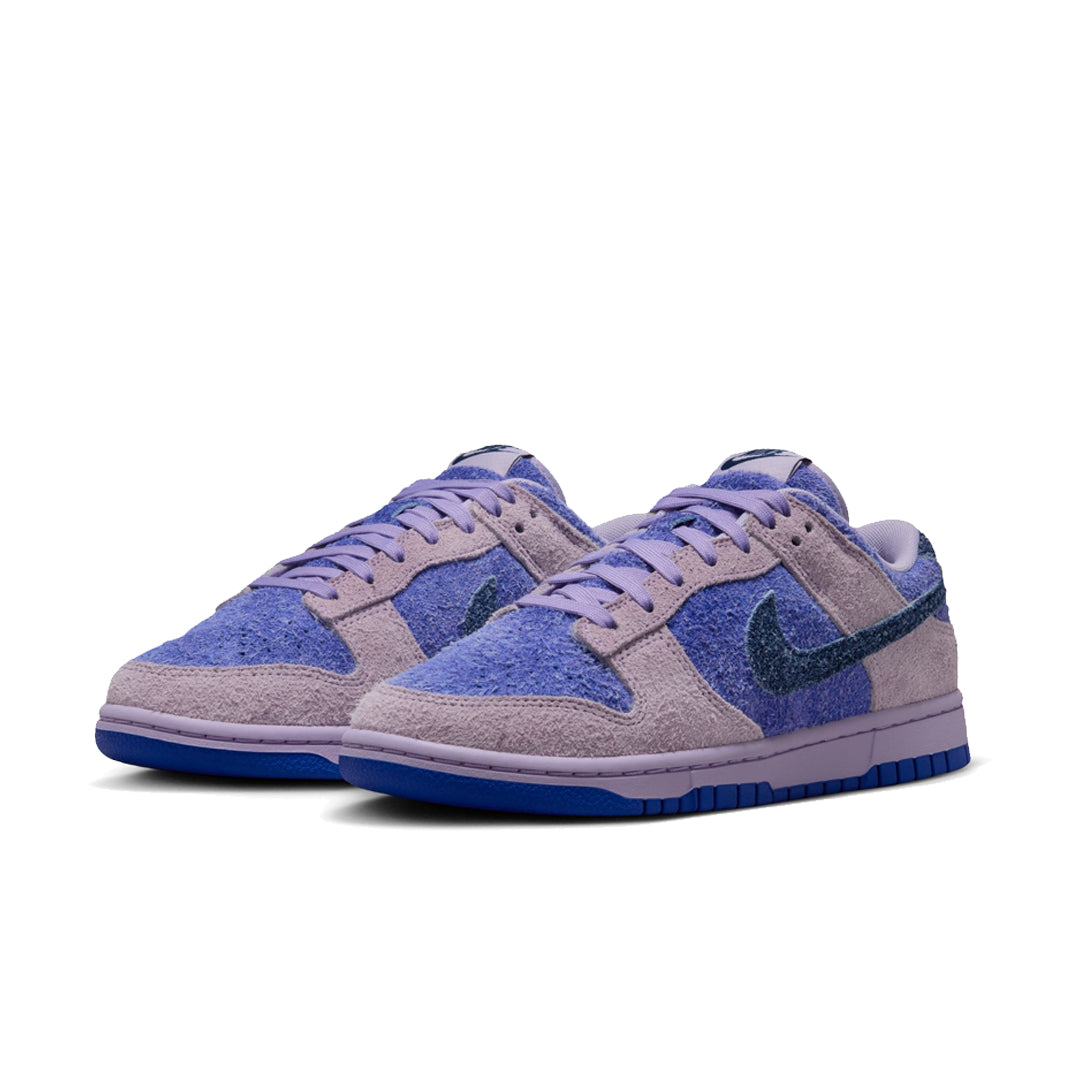 WOMEN'S NIKE DUNK LOW SE HYDRANGEAS/DEEP ROYAL | OCT 1