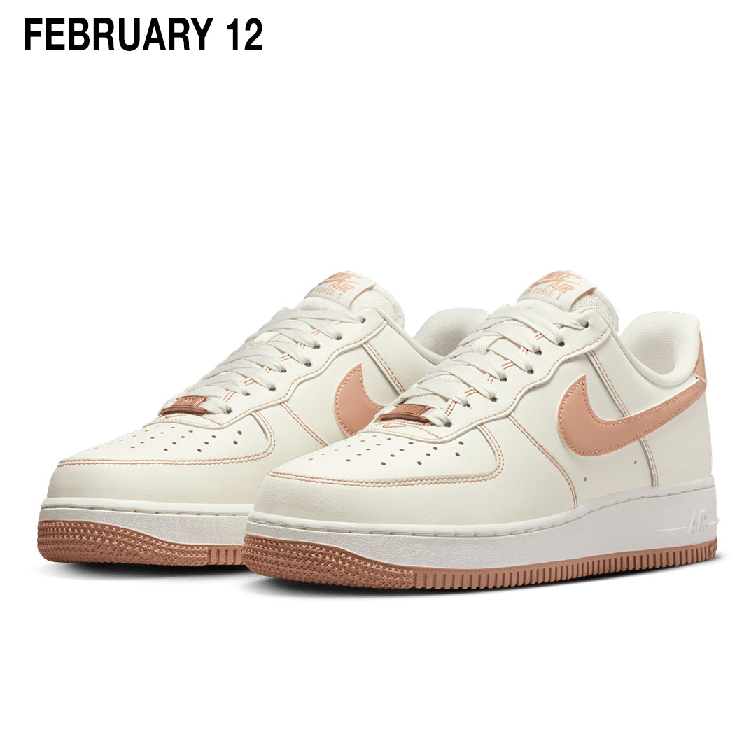 WOMEN'S AIR FORCE 1 '07 SAIL/ROSE GOLD