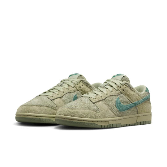 WOMEN'S NIKE DUNK LOW OLIVE AURA/OIL GREEN | DATE TBA
