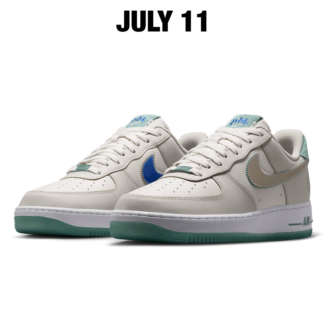 NIKE AIR FORCE 1 '07 LIGHT OREWOOD BROWN