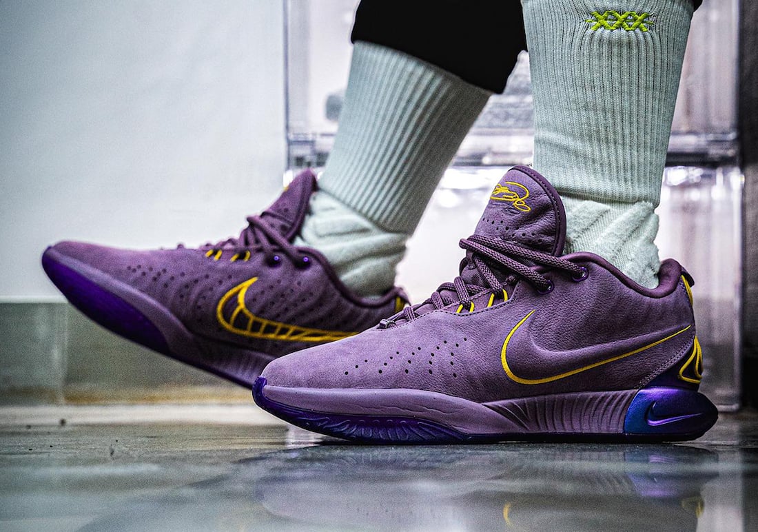 LEBRON 21 PURPLE RAIN NRML