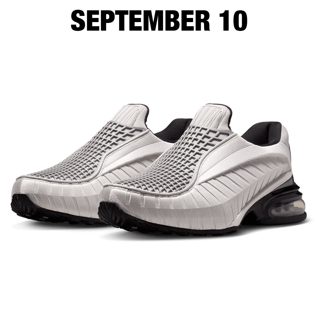 WOMEN'S AIR MAX DOLCE METALLIC SILVER