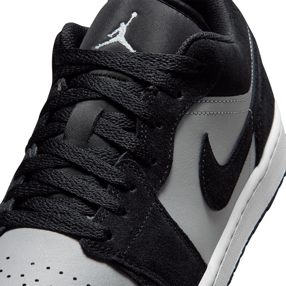 AIR JORDAN 1 LOW BLACK / LIGHT SMOKE GREY
