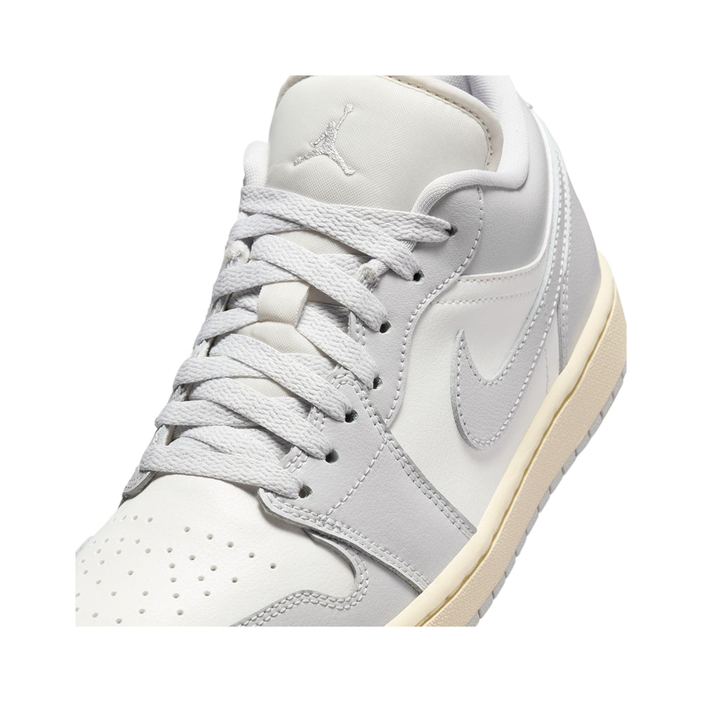 WOMEN'S AIR JORDAN 1 LOW SAIL/NEUTRAL GREY-COCONUT MILK