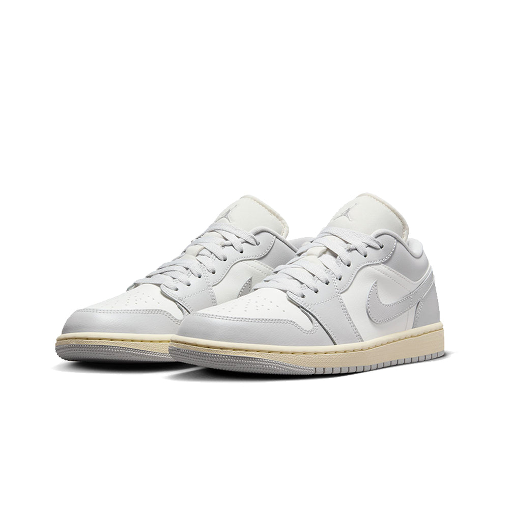 WOMEN'S AIR JORDAN 1 LOW SAIL/NEUTRAL GREY-COCONUT MILK