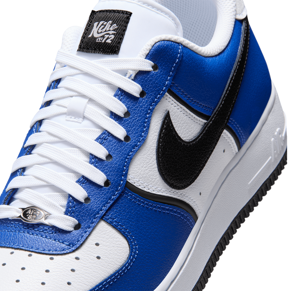 AIR FORCE 1 '07 LV8 OLD ROYAL/BLACK-WHITE-METALLIC SILVER