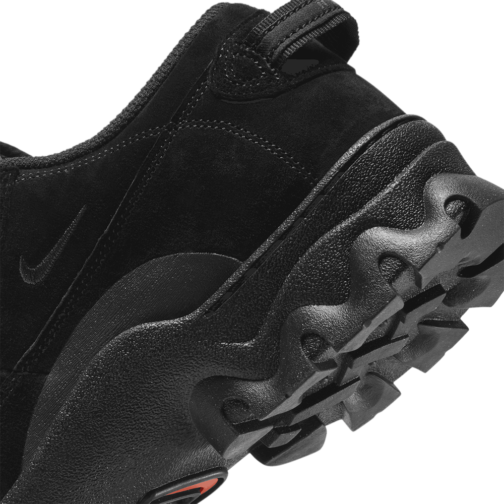 WOMEN'S NIKE LAHAR LOW BLACK