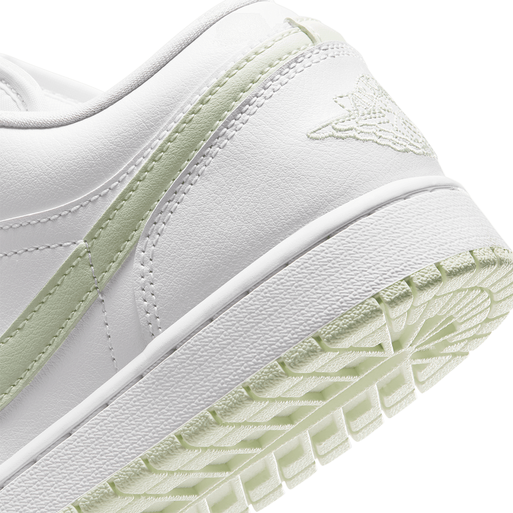 WOMEN'S AIR JORDAN 1 LOW WHITE / VOLT TINT