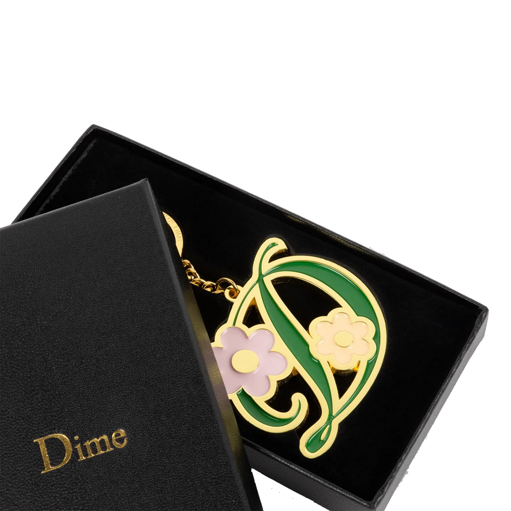 OVERSIZED FLORAL KEYCHAIN GOLD