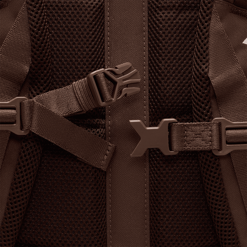 ACG "DAYMAX" BACKPACK 25L CHOCOLATE