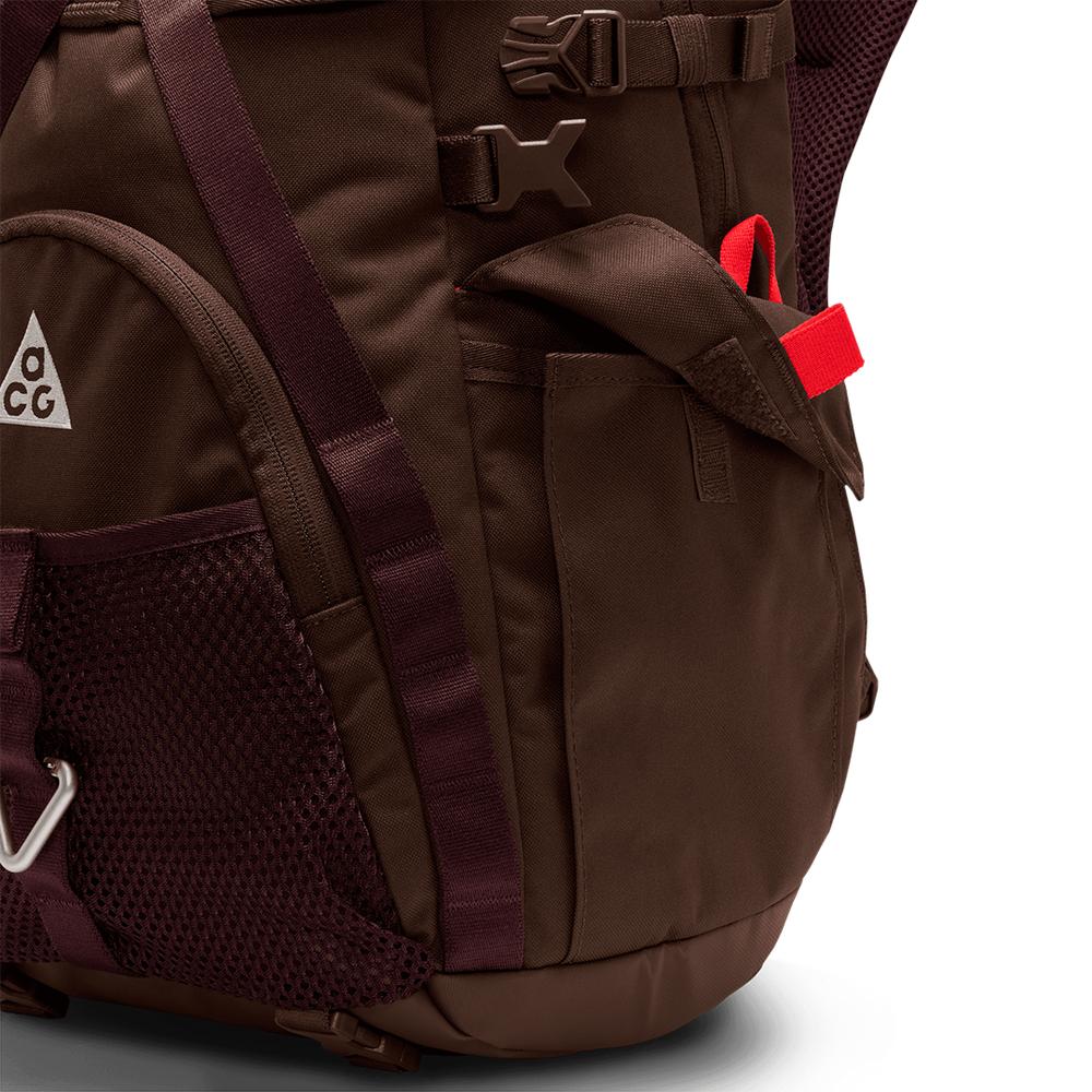 ACG "DAYMAX" BACKPACK 25L CHOCOLATE