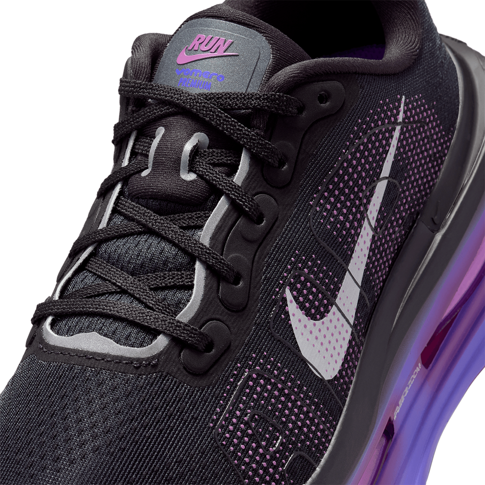 WOMEN'S VOMERO PREMIUM BLACK / METALLIC SILVER-PERSIAN VIOLET