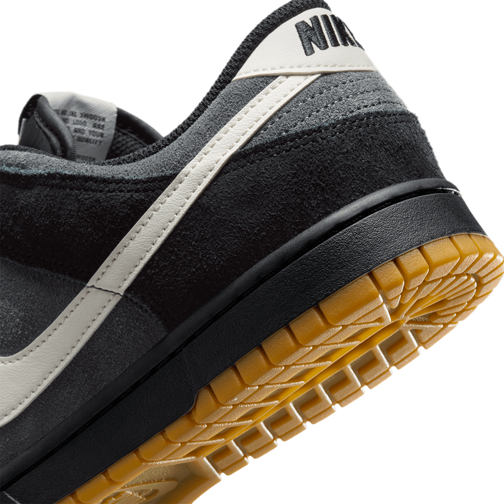 DUNK LOW RETRO SE BLACK / PALE IVORY-ANTHRACITE