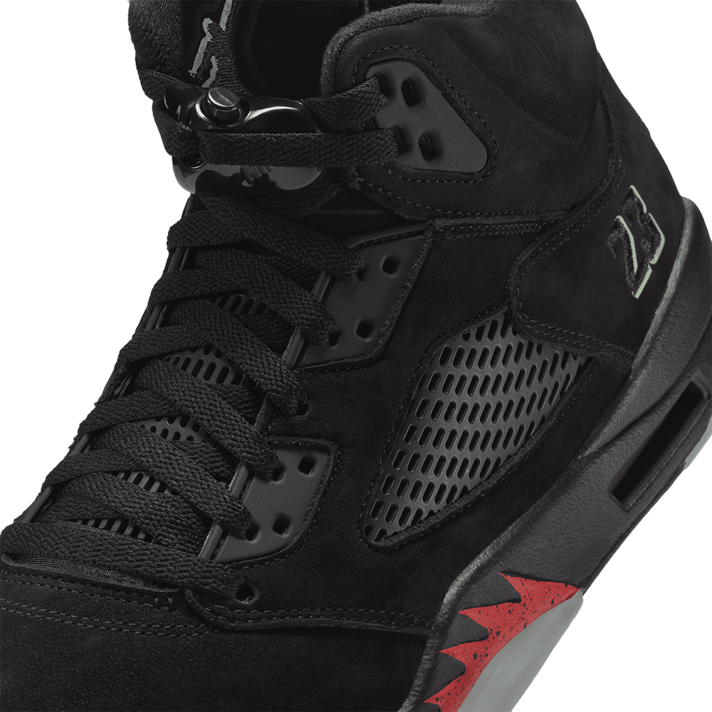 AIR JORDAN 5 RETRO "HALLOWEEN" BLACK / RED-GLOW IN THE DARK