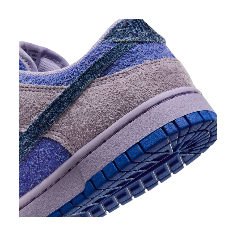 WOMEN'S DUNK LOW SE HYDRANGEAS/DEEP ROYAL