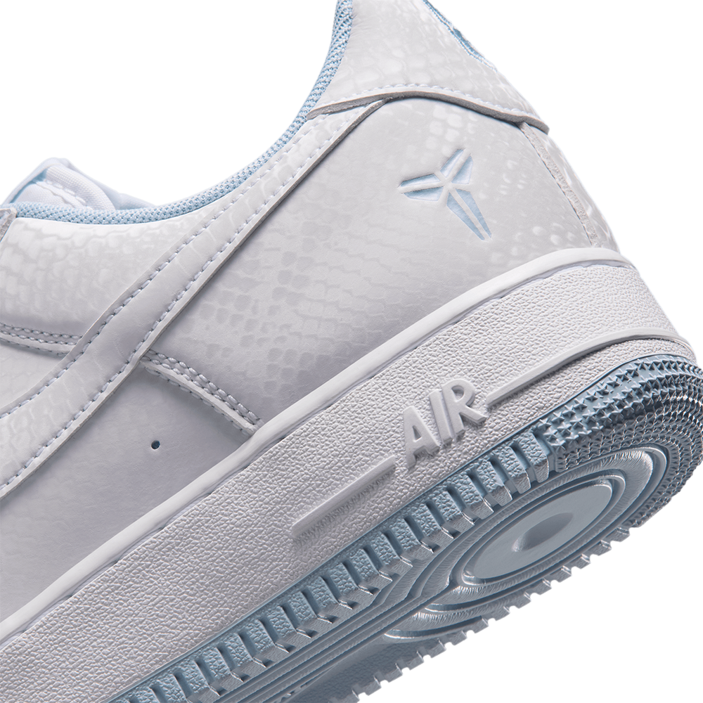 KOBE AIR FORCE 1 LOW WHITE / ARMORY BLUE