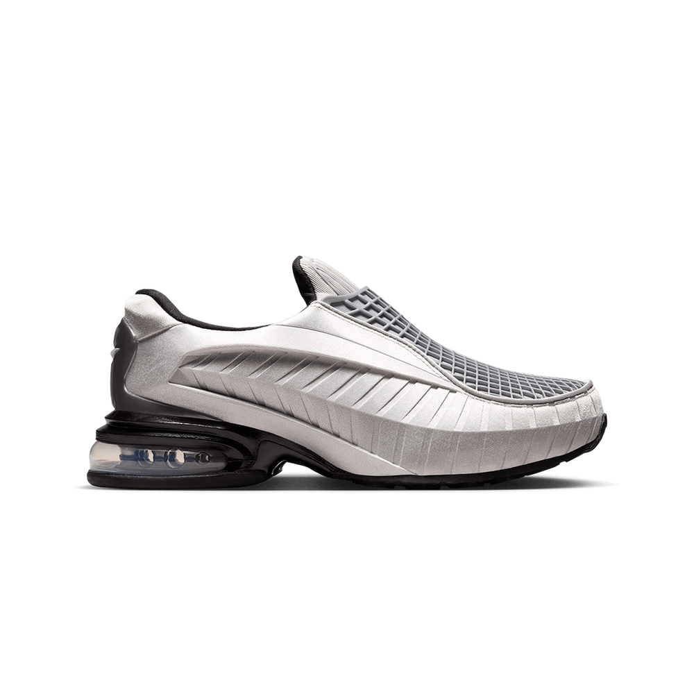 WOMEN'S AIR MAX DOLCE METALLIC SILVER