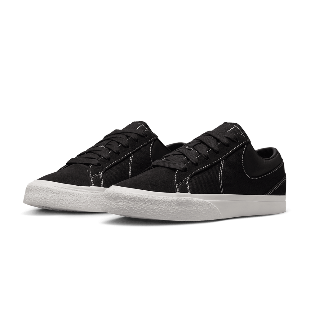 NIKE BLAZY BLACK