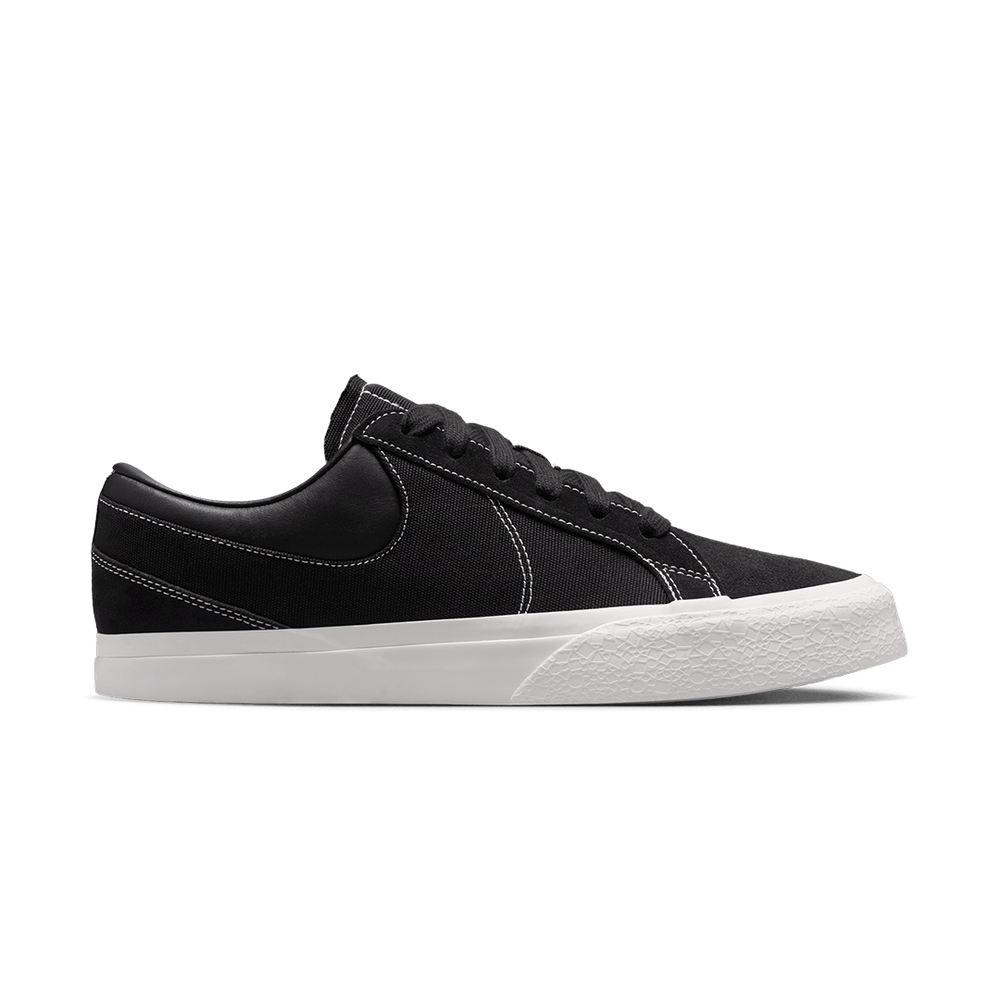 NIKE BLAZY BLACK