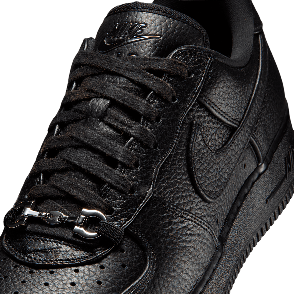 AIR FORCE 1 LOW RETRO PREMIUM BLACK / METALLIC SILVER