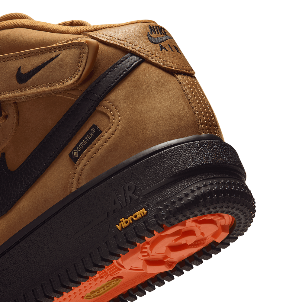 AIR FORCE 1 MID '07 GORE-TEX VIBRAM WHEAT / BLACK-TOTAL ORANGE