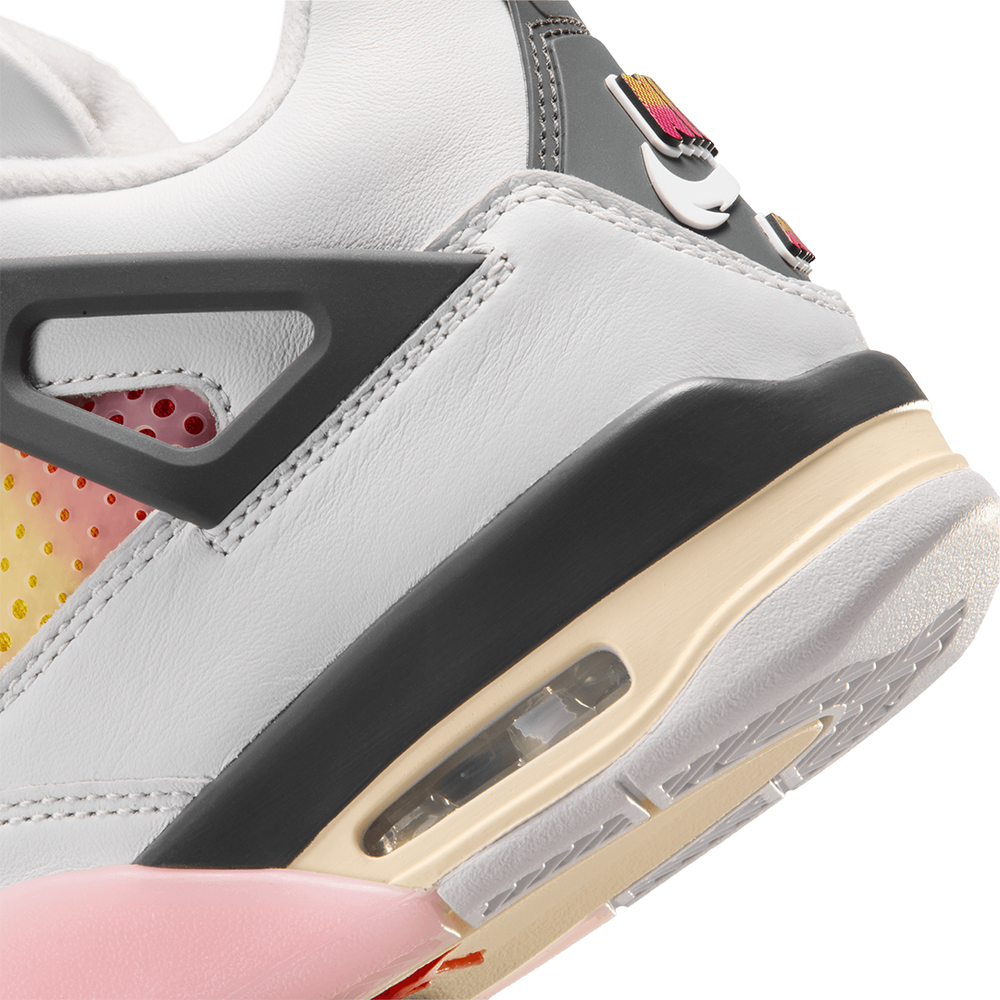 AIR JORDAN 4 RETRO (GS) "COMIC" OFF WHITE / FIRE PINK