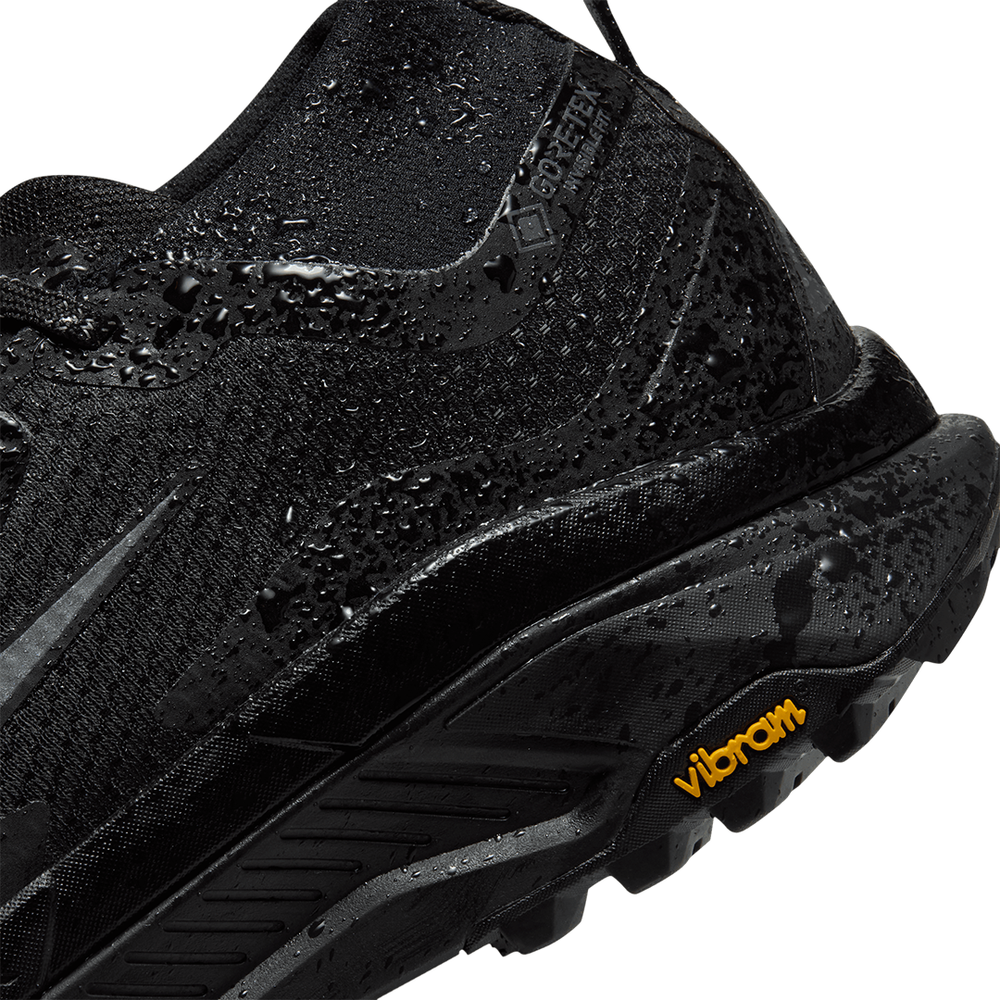 ACG ZEGAMA TRAIL GORE-TEX BLACK