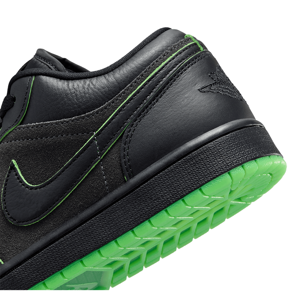 AIR JORDAN 1 LOW SE BLACK / SCREAM GREEN