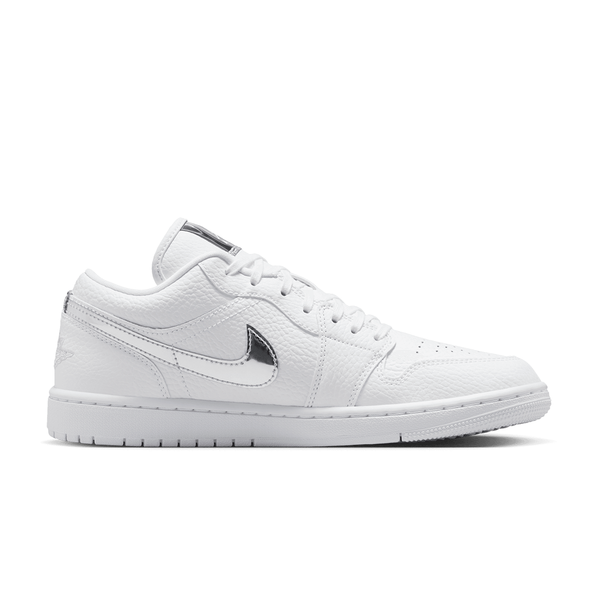 WOMEN'S AIR JORDAN 1 LOW SE WHITE/METALLIC SILVER