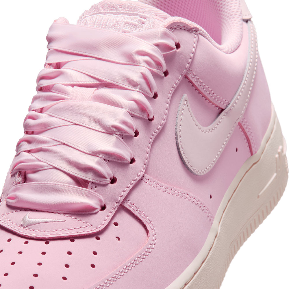 WOMEN'S AIR FORCE 1 RETRO PREMIUM PINK FOAM "RIBBON LACE"