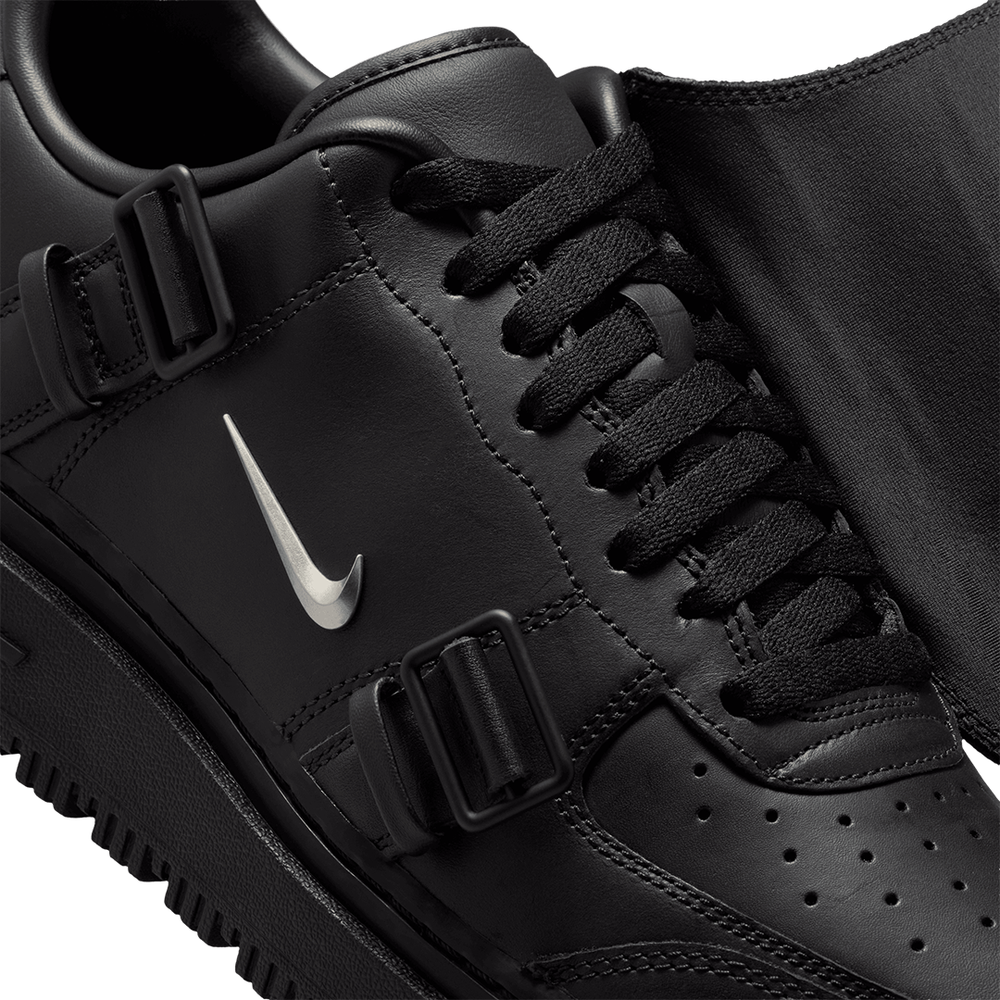 AIR FORCE 1 LX BLACK / METALLIC SILVER