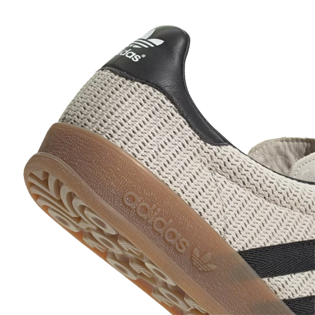 GAZELLE INDOOR ALUMINA/CORE BLACK – NRML