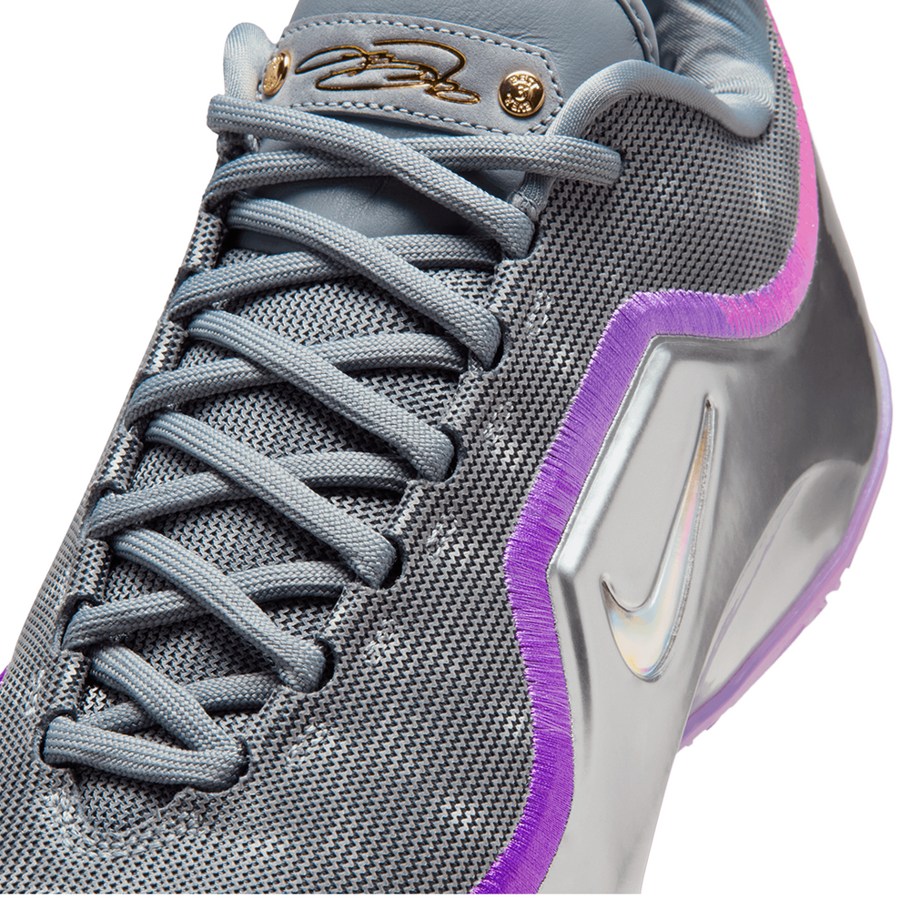 LEBRON XXIII "BUBBLE BOY"