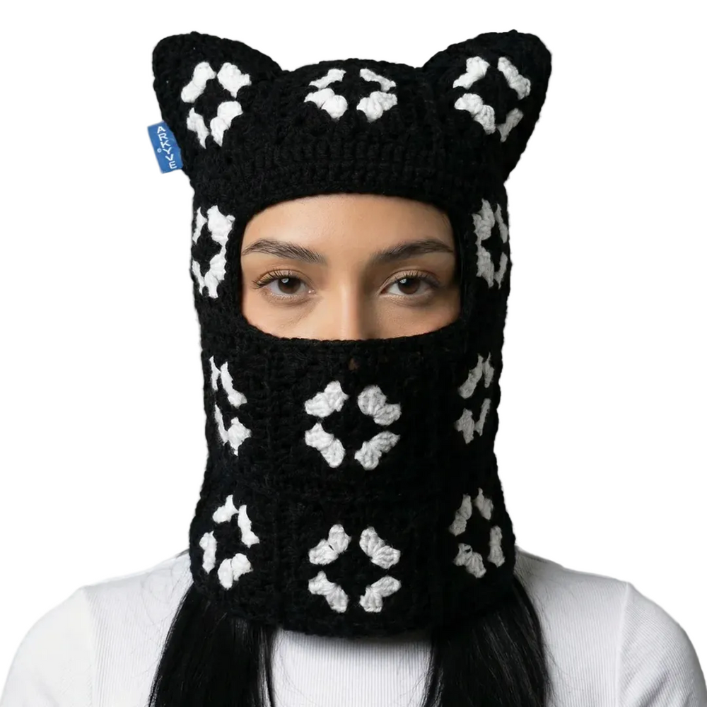 OBSIDIAN CROCHET SKI MASK BLACK / WHITE