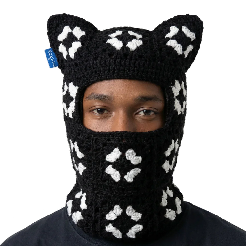 OBSIDIAN CROCHET SKI MASK BLACK / WHITE