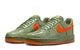 AIR FORCE 1 '07 PRM OIL GREEN/SAFETY ORANGE