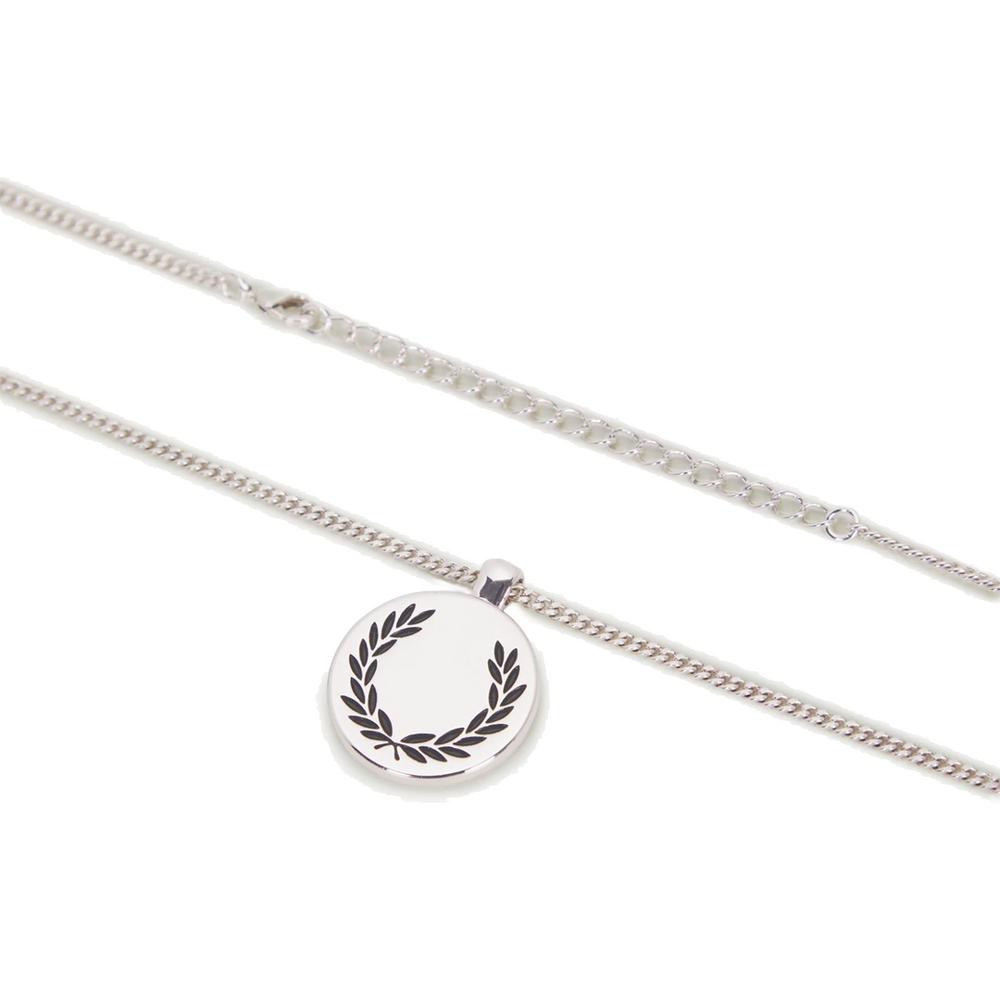 LAUREL WREATH PENDANT NECKLACE METALLIC SILVER