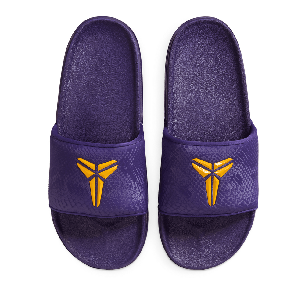 KOBE OFFCOURT SLIDE COURT PURPLE/UNIVERSITY GOLD
