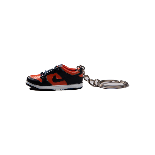 DUNK SNEAKER KEYCHAIN
