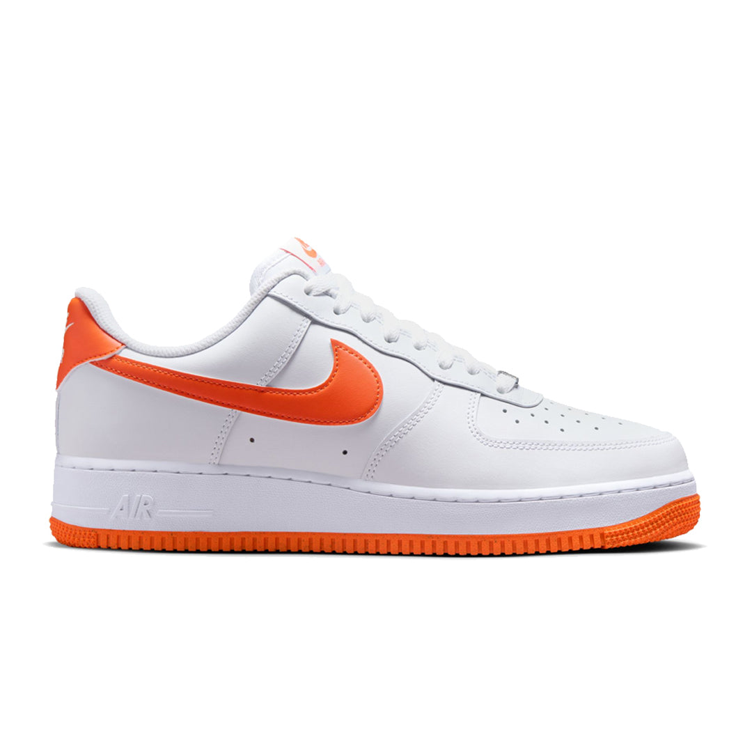 AIR FORCE 1 07 WHITE SAFETY ORANGE NRML