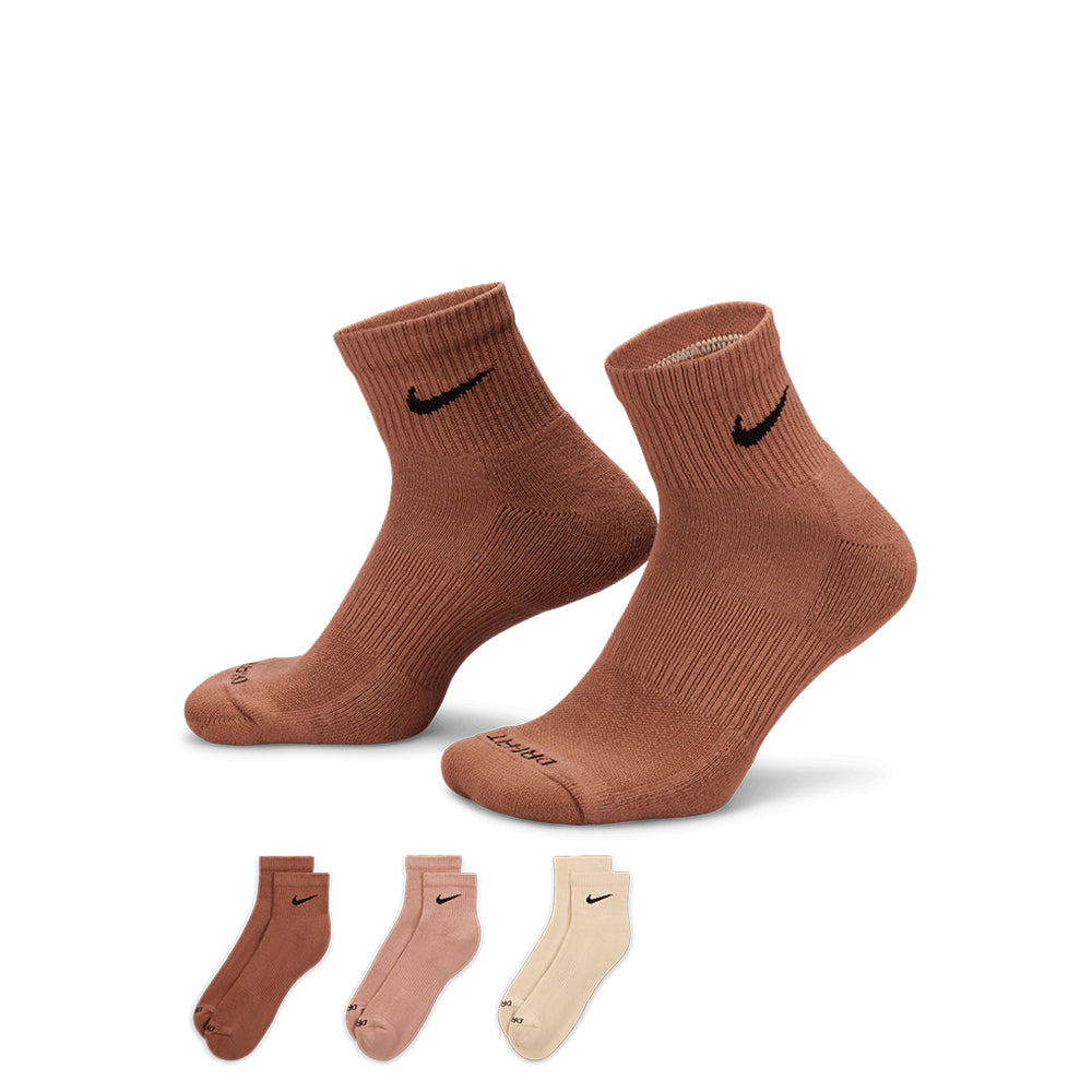 EVERYDAY PLUS CUSHIONED ANKLE SOCKS 3 PACK