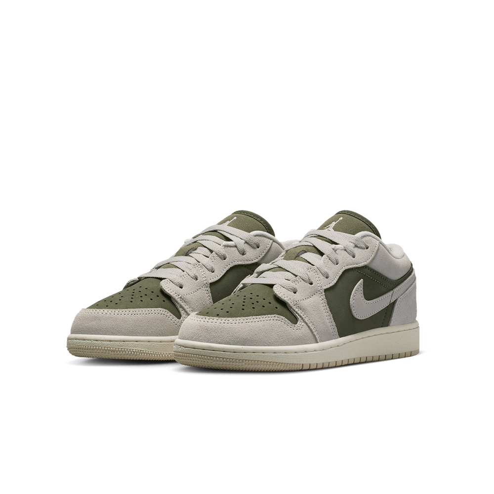 AIR JORDAN 1 LOW SE (GS) MEDIUM OLIVE/LIGHT OREWOOD BROWN
