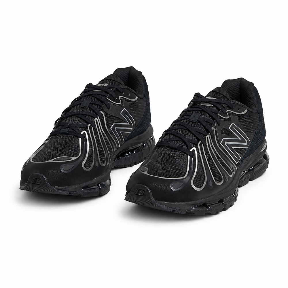 1890 BLACK / SILVER